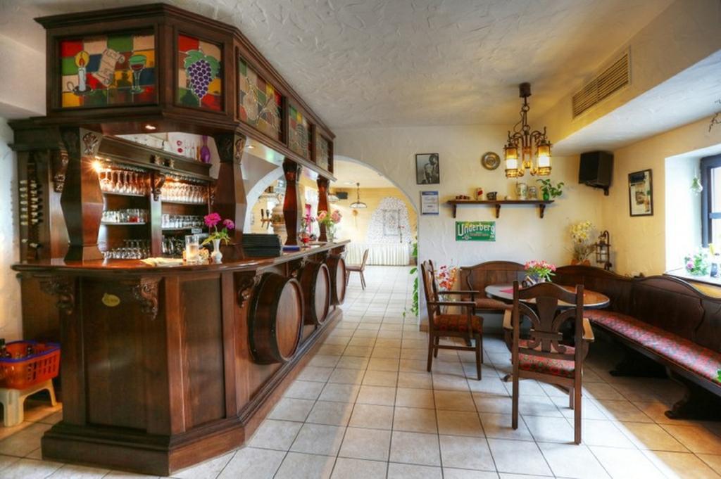 Pension & Gasthaus Kahren Bagian luar foto